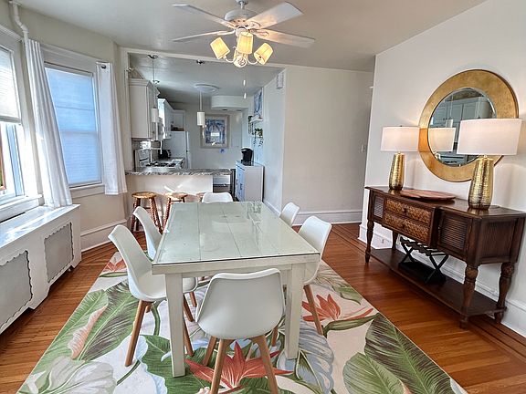 5th image of 23 N Rosborough Ave