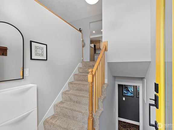 4th image of 540 NW Fairwood Way
