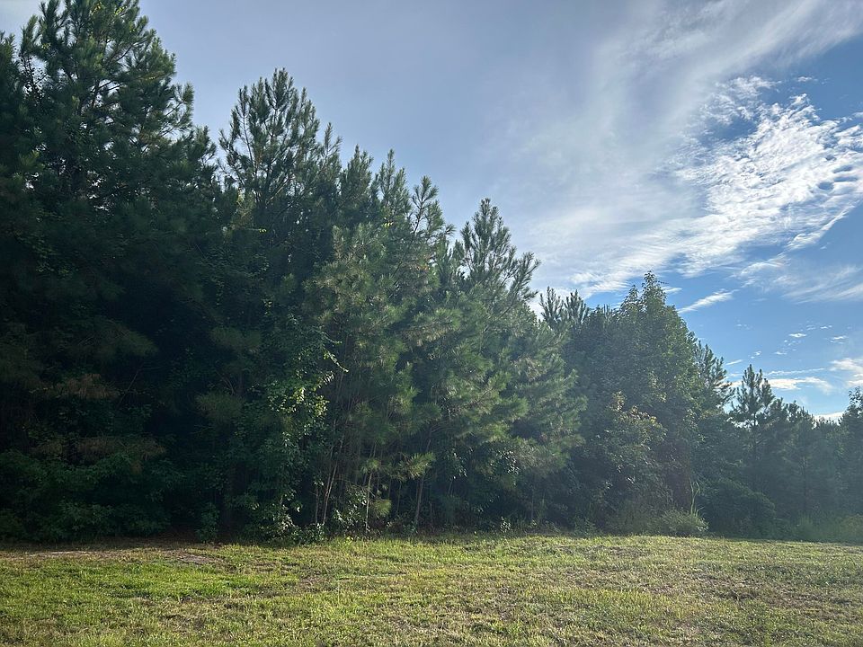 2nd image of 1750 Elder Ln