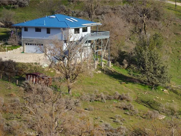 28700 Delaware Pl, Tehachapi, CA 93561
