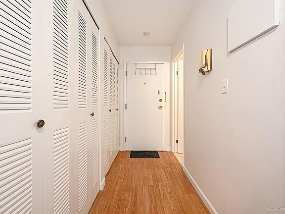 3rd image of 16 Lakewood Dr #406
