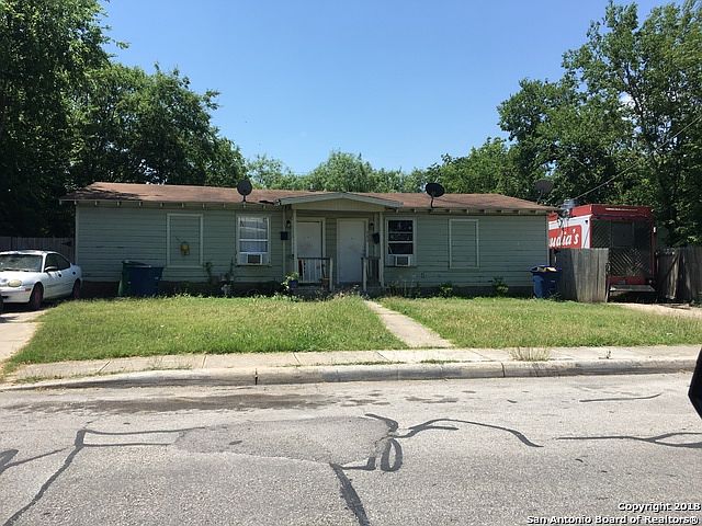1st image of 540 Essex St