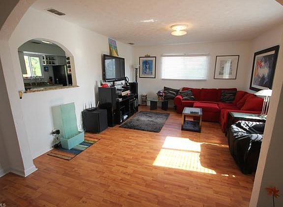 5th image of 1123 Cortez Ave
