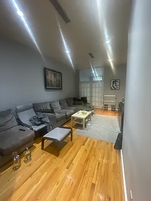 Rented by Smart City Real Estate LLC | media 4