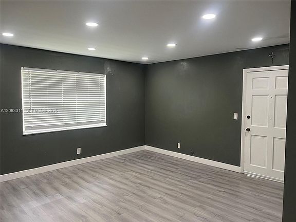 2nd image of 30 SE 4th Ave APT 106