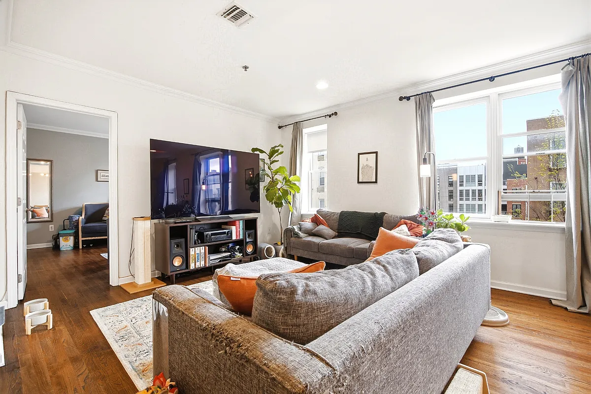 Building Photo - 727 Jefferson St #6