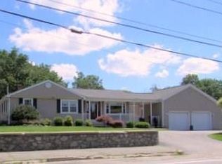 40 Pippin Orchard Rd, Cranston, RI 02921