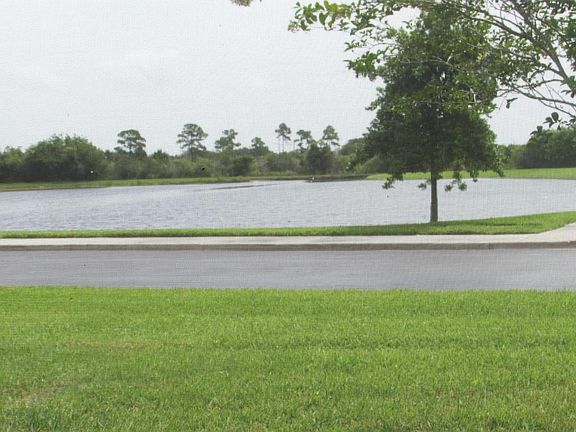3rd image of 2424 Bayhill Dr