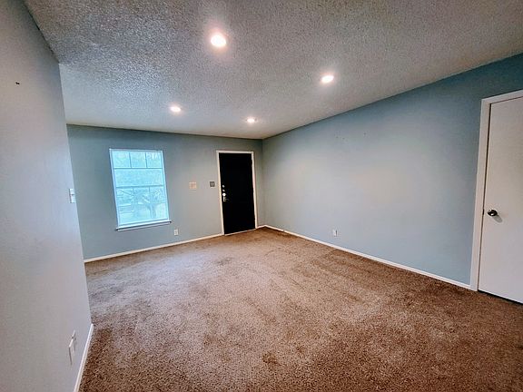 3rd image of 3429 Willowrun Dr #1