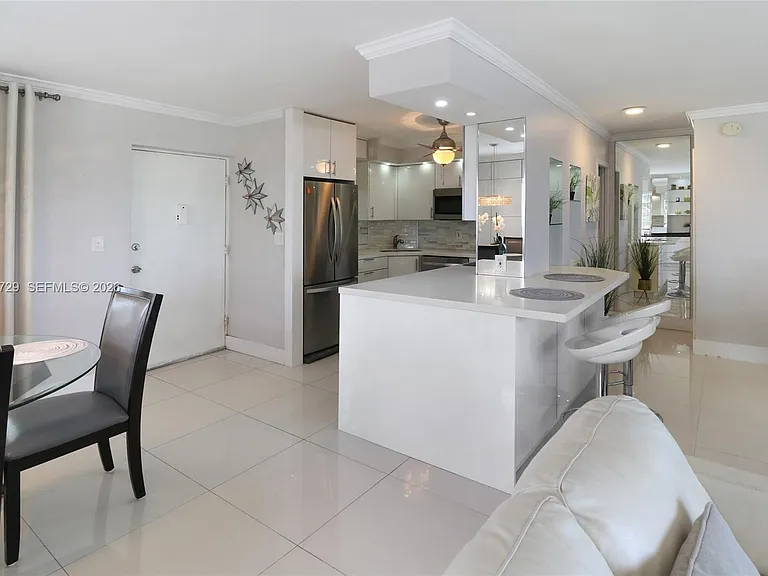 220 N Kings Point Dr #415 — Photo 10