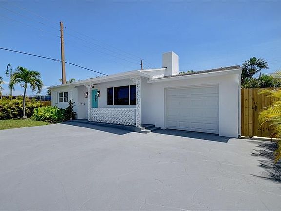 3rd image of 300 Forest Hill Blvd