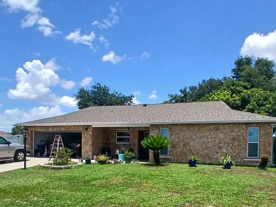 483 Eliza Ct