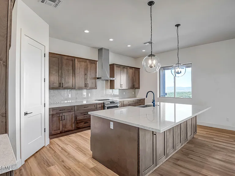 750 S Grant Woods Pkwy — Photo 10