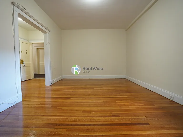 1634 Commonwealth Ave #9 — Photo 3