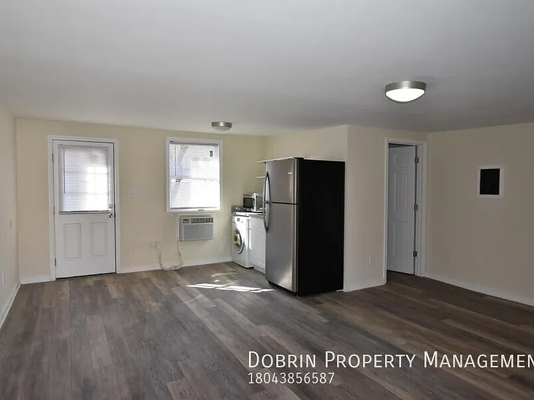 316 W Marshall St — Photo 14