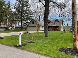 3360 N Lakeside Dr, Sanford, MI 48657