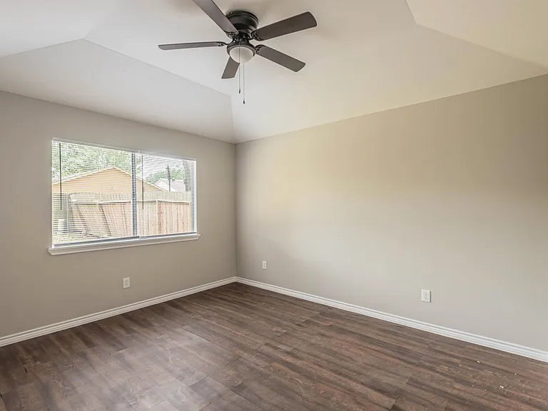 7522 Pepperbrook Dr — Photo 7