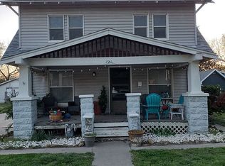 721 N 7th St, Fredonia, KS 66736