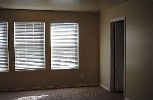 4th image of 1721 E Willow Way