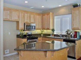 8744 Glen Vista Way, Santee, CA 92071