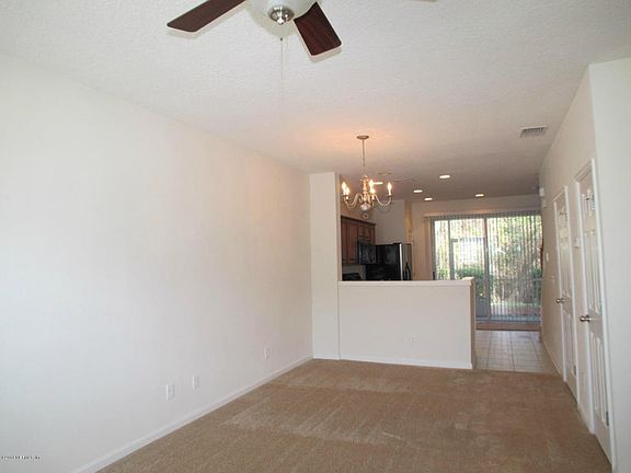 3rd image of 3623 Summerlin Ln