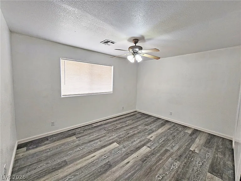 2321 E Calvada Blvd #6 — Photo 8
