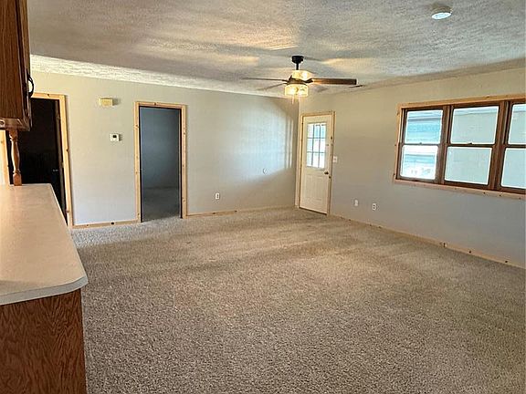 3rd image of 12223 Nodaway Ln
