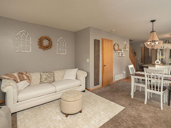 5th image of 2925 Monroe Dr NW