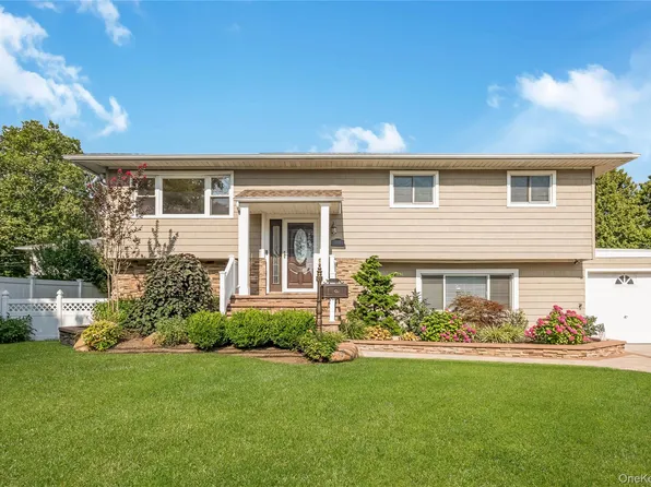1777 Roberta Lane, Merrick, NY 11566