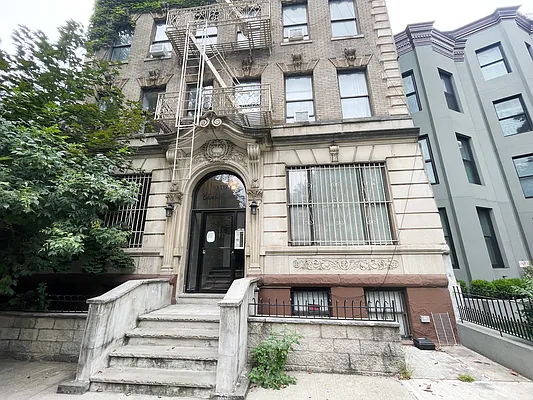 Rented by Bohemia Realty Group | media 12