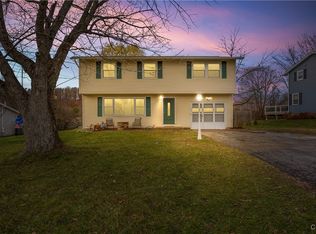 11 Elaine Ter, Camillus, NY 13031