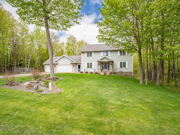 4975 Maribe Dr, Hermantown, MN 55811