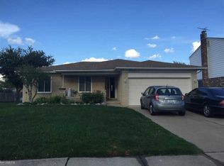 38314 Steede Dr, Sterling Heights, MI 48310