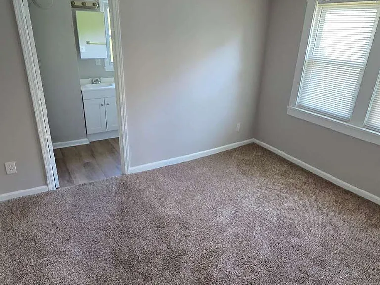 7210 Colgate Ave — Photo 16