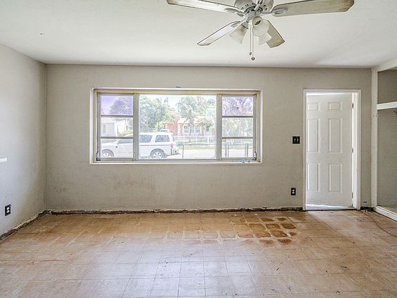 3rd image of 2353 Beech Road