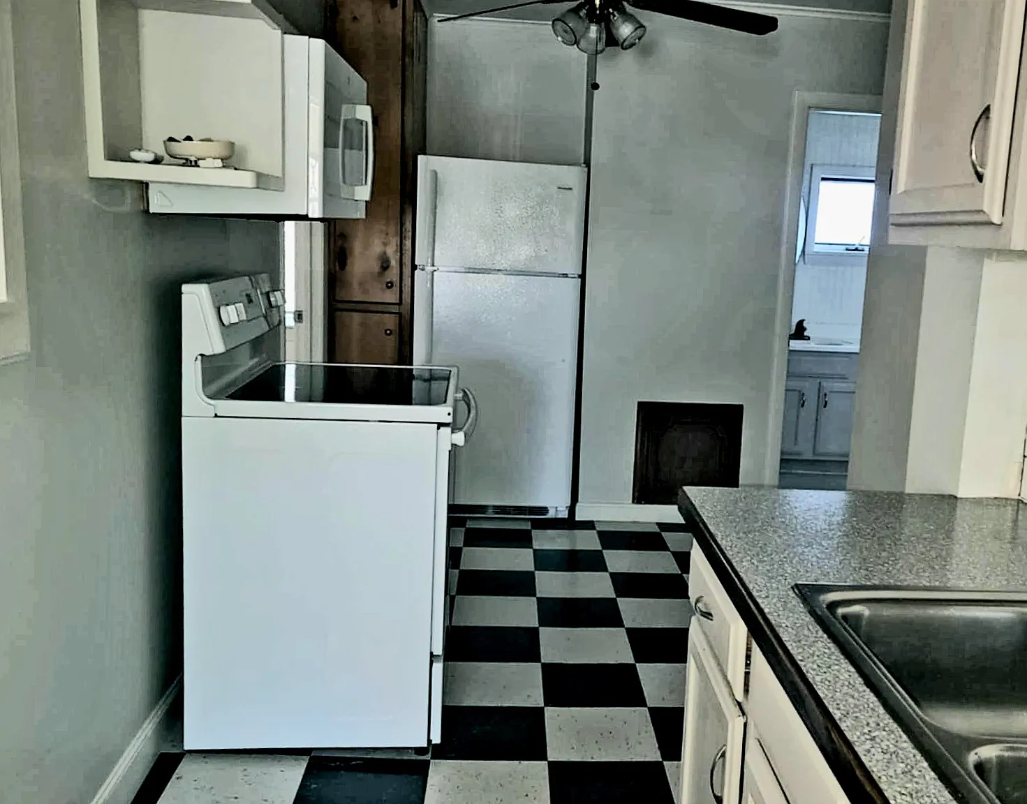 45 Main St — Photo 2