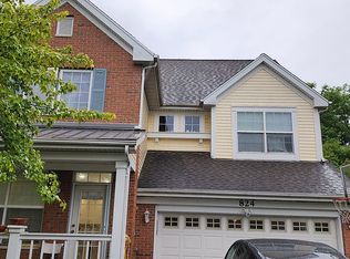 824 Linden Cir, Hoffman Estates, IL 60169