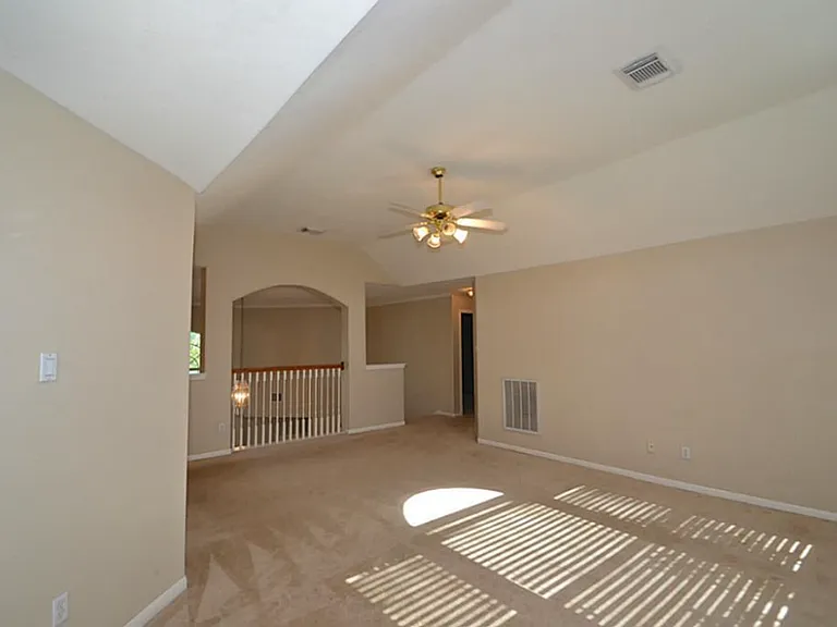 14207 Cairns Ct — Photo 22