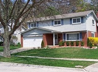 24168 Twin Valley Ct, Farmington, MI 48336