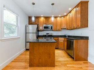 142 W 7th St APT 4, Boston, MA 02127