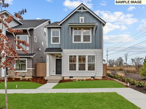 8568 SE Crabapple St, Hillsboro, OR 97123