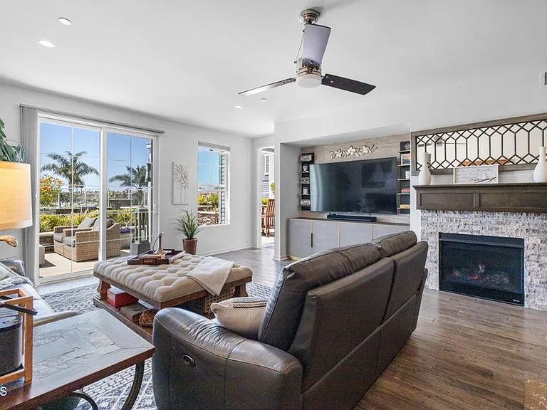 4008 Tradewinds Dr — Photo 17
