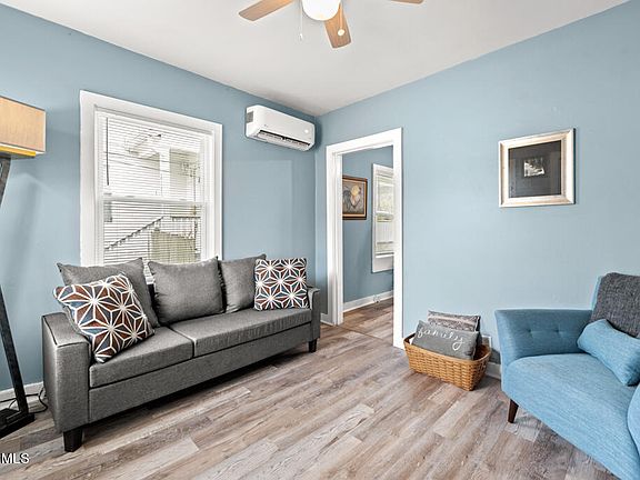 5th image of 2118 Belvoir Ave