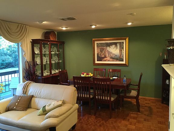 3rd image of 2063 Ascot Dr Unit 115