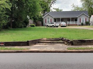 106 W Centennial St #B, Clinton, SC 29325