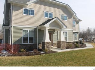 2 Bainbridge Blvd, Bethel, CT 06801