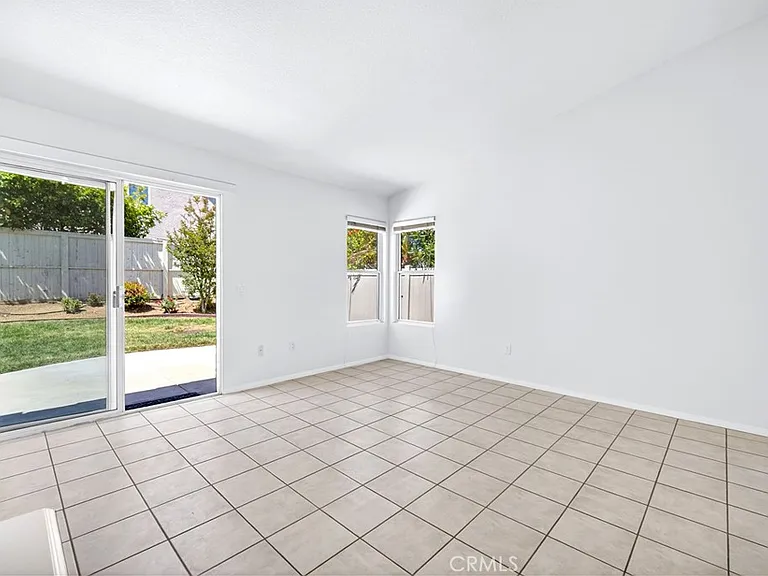 1699 Ramona Dr — Photo 29