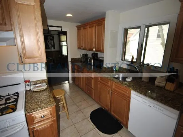 8 Oliva Rd #2, Boston, MA 02135