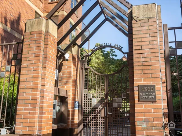 1500 SW Park Ave APT 221, Portland, OR 97201