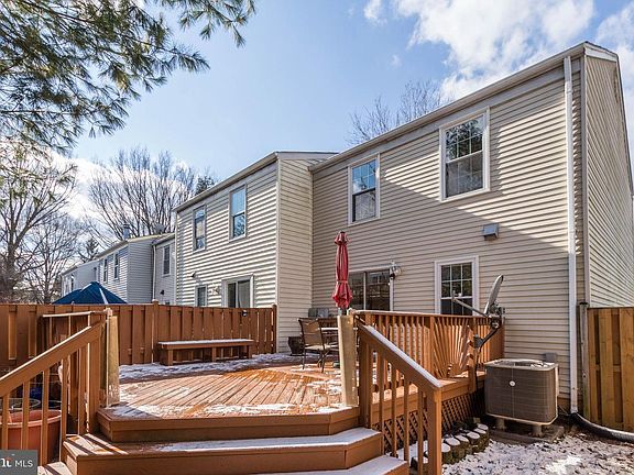 4th image of 11 Chisholm Landing Ct